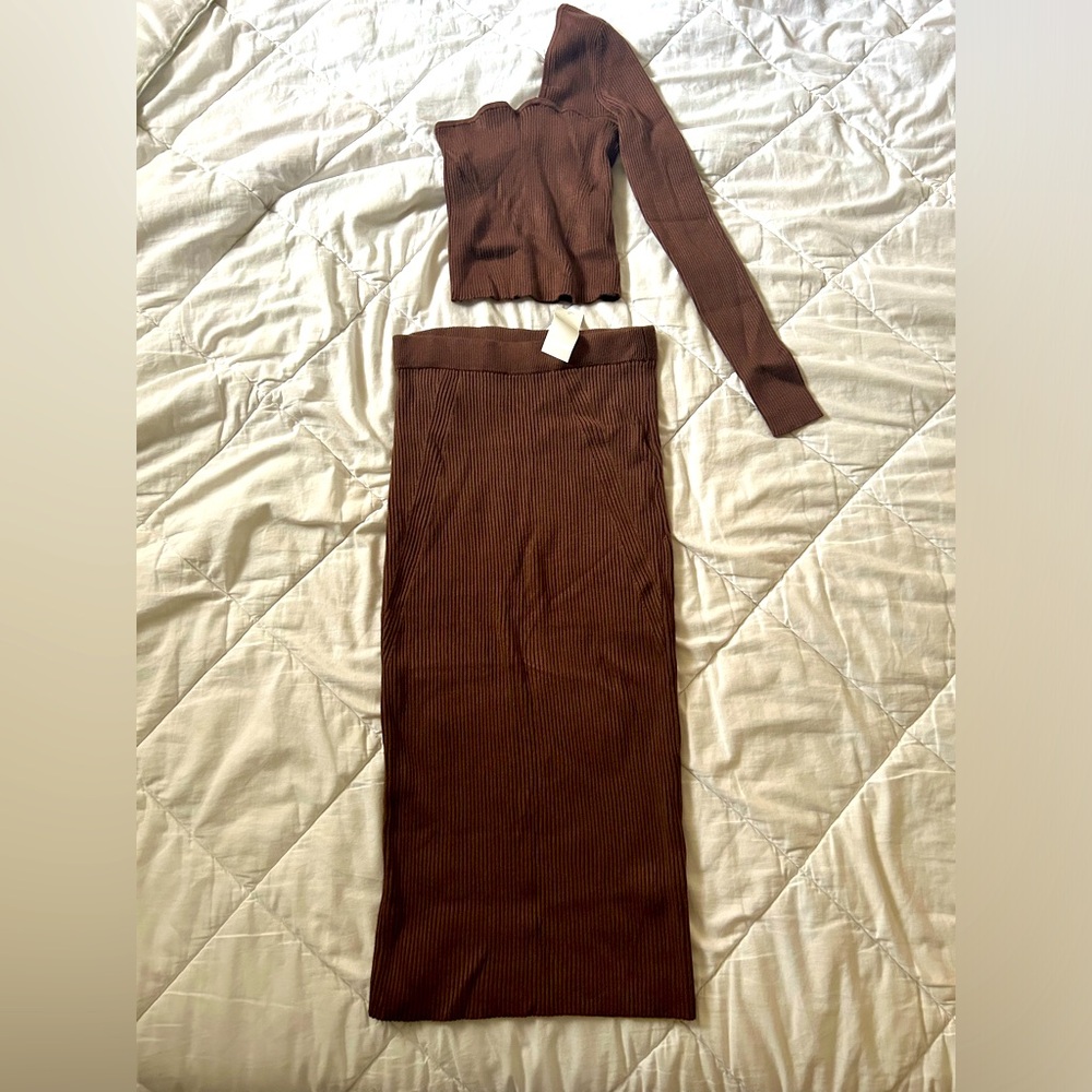 Abercrombie and Fitch asymmetrical one sleeve knit top and skirt set
